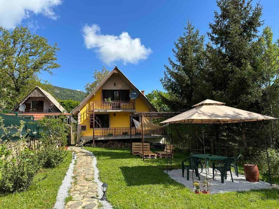 Cosy Mountain Villa In Nizepole ビトラ エクステリア 写真